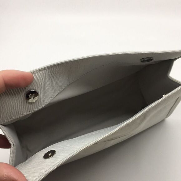 Christian Dior Beauty | Dior | Trousse Cosmetic Pouch Light Gray - Picture 9 of 16